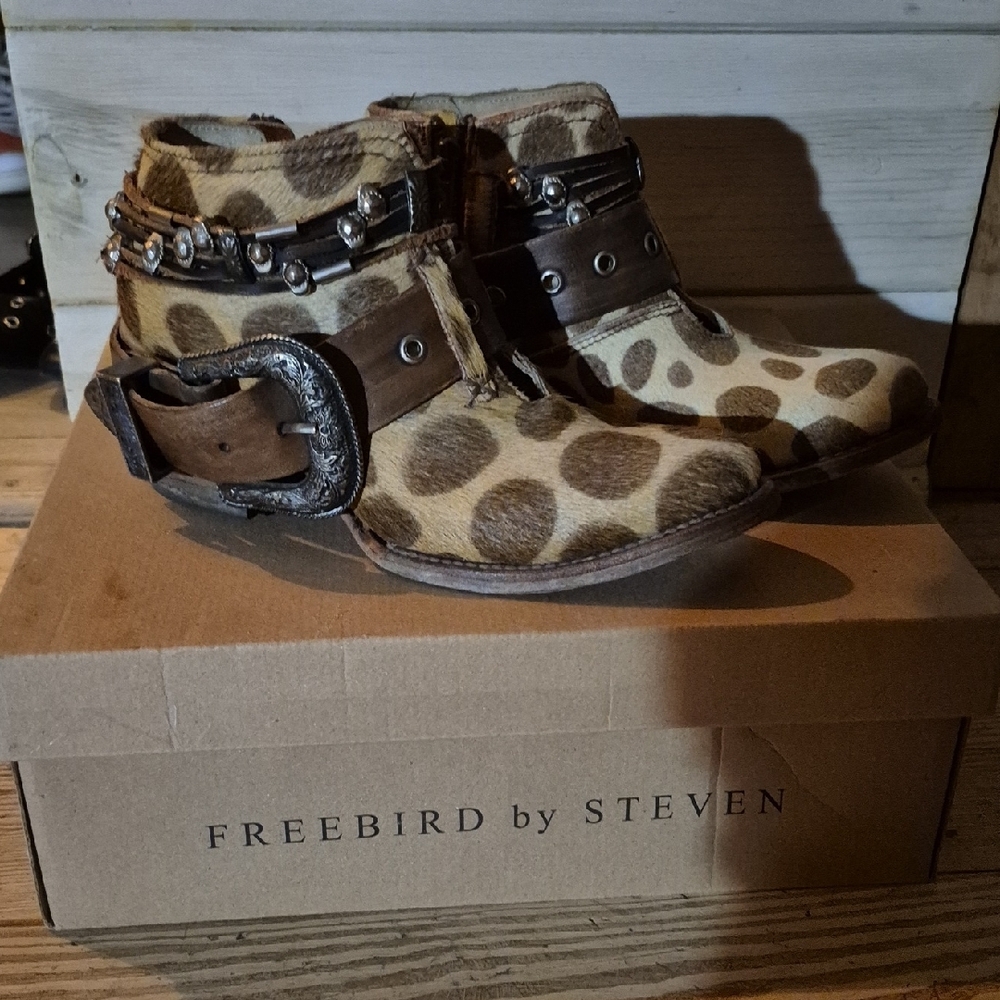 Leopard Print Ankle Boots with Buckles